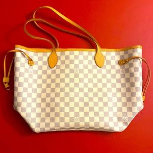 Genuine Authentic Louis Vuitton Neverfull Tote Damier near perfect condition